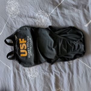 Speedo aquablade swim suit, size 28